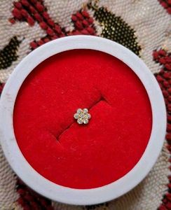 Floral Nose Pin
