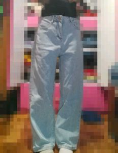 Light Wash Straight Leg Jeans