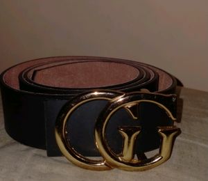 Gucci Leather Belt Available Size 34. Great Qualit