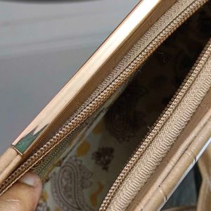🛍️ Tan Sling Bag ⭐⭐⭐⭐⭐