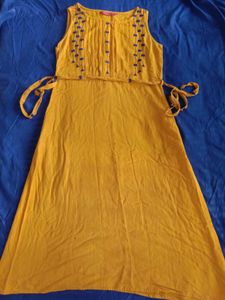 Dress / Kurta For Women (30-34)
