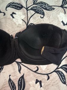 Black Strapless Bra