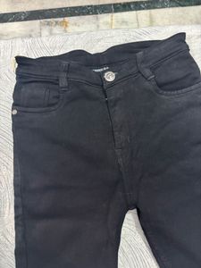 Black narrow Jeans