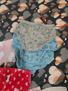 4 Bra 30B Size 3runal 3nikar 8/9 Years Girls Nikar
