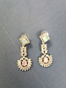 AD PASTEL STONE NECKLACE