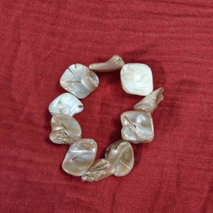 Mother of Pearl Shell Bracelet