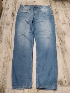 Sc7242 Van Heusen Jeans Waist 32