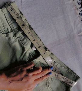 Olive Green Short&#39;s 💚