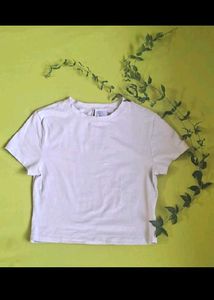 H&amp;M Divided Pack Of Two Crop Tops