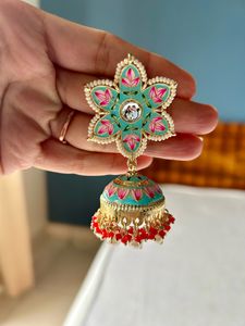 🪷Gorgeous Floral Jhumkas