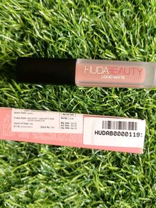 Huda Beauty Liquid Matte Lipstick
