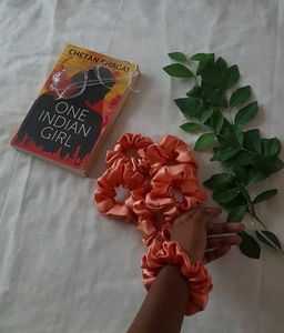 New premium scrunchies