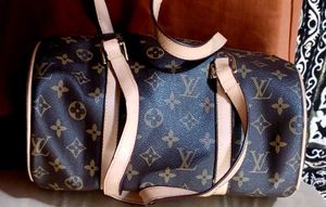 Authentic Louis Vuitton Monogram VTG