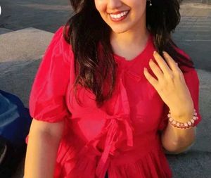 Red Trendy Top From H&M