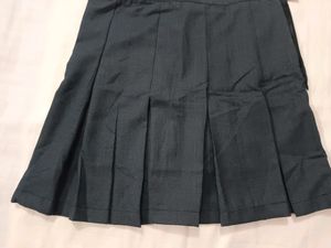 Pleated Skirt( New With Tag)