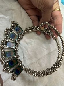Choker With Earrings