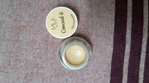 Mila Beaute Pot Concelar, Shade - 03 Cream Beige.