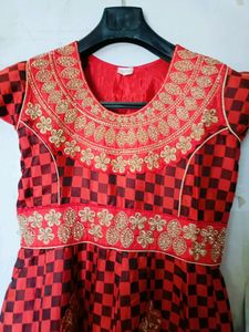 Entic Gown