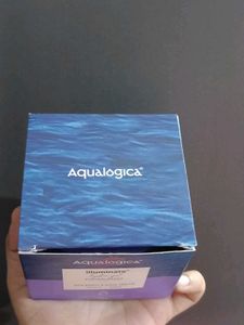 Aqualogica Illuminate + Hydra Gel Moisturizer
