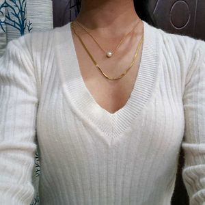 Ribbed V-Neck Knitted Top