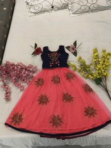 crop top and full embroidary skart..