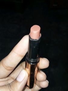 Insight 24 Hrs Matte Lipstick