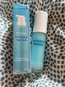 New Revolution Hydro Bank Hydrating  Water Cream
