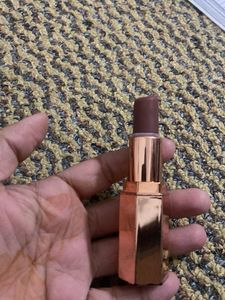 PRAUSH Lipstick in the shade high tea