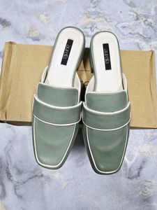 I Have 200 Types Of Sandals