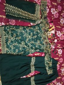 Elegant Green Embroidered Kurta Set