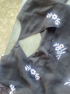 Floral Embroidered Kurta