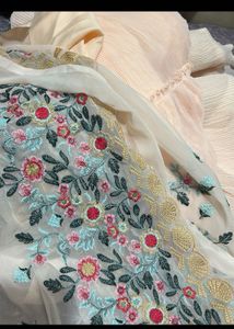 Floral Embroidered Blouse Unstitched With Dupatta