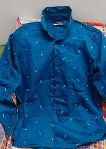 Men's Blue Printed Button-Down Shirt