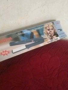 INOVA Hair Straightener