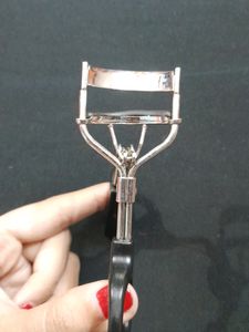Eyelash Curler