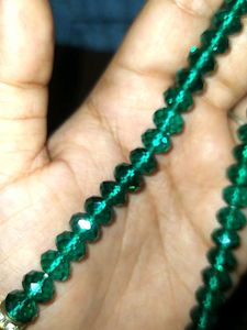 A Crystal Green Chain Necklace