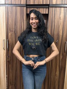 Stylish Graphic Print Crop Top