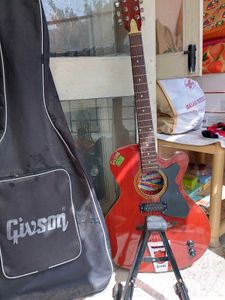 Givson Guitar New