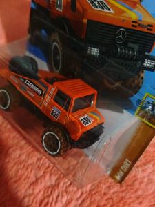 Mercedes Benz Unimog 1300L Is A Hot Wheels