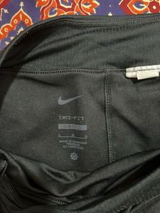 Nike Black Skort L