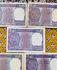 Very Rare 1980 Rs-“1” 5 notes,Good condition