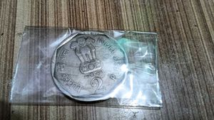 2 Rs 1990 Extra Metal Rare Coin