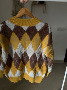 ARYGLE YELLOW KNIT  CARDIGAN