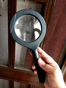 Magnifying Glass with 3 LED lights