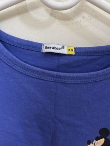 XS Mickey Mouse t shirt