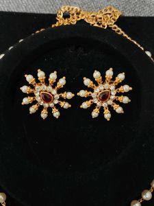 Elegant Necklace &amp; Earring Set