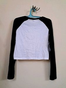 Black &amp; White Cropped Raglan Top