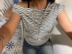 Savana Asymmetric Off-Shoulder Top💗