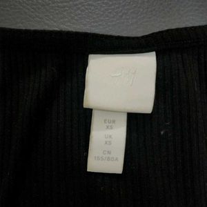 H&amp;M Ribbed Sleeve Top