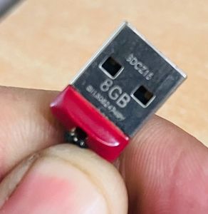 SANDISK 8 GB Nano  Pendrive Brand New
